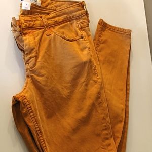Old Navy Goldenrod Rockstar Super Skinny Jeans - Size 2